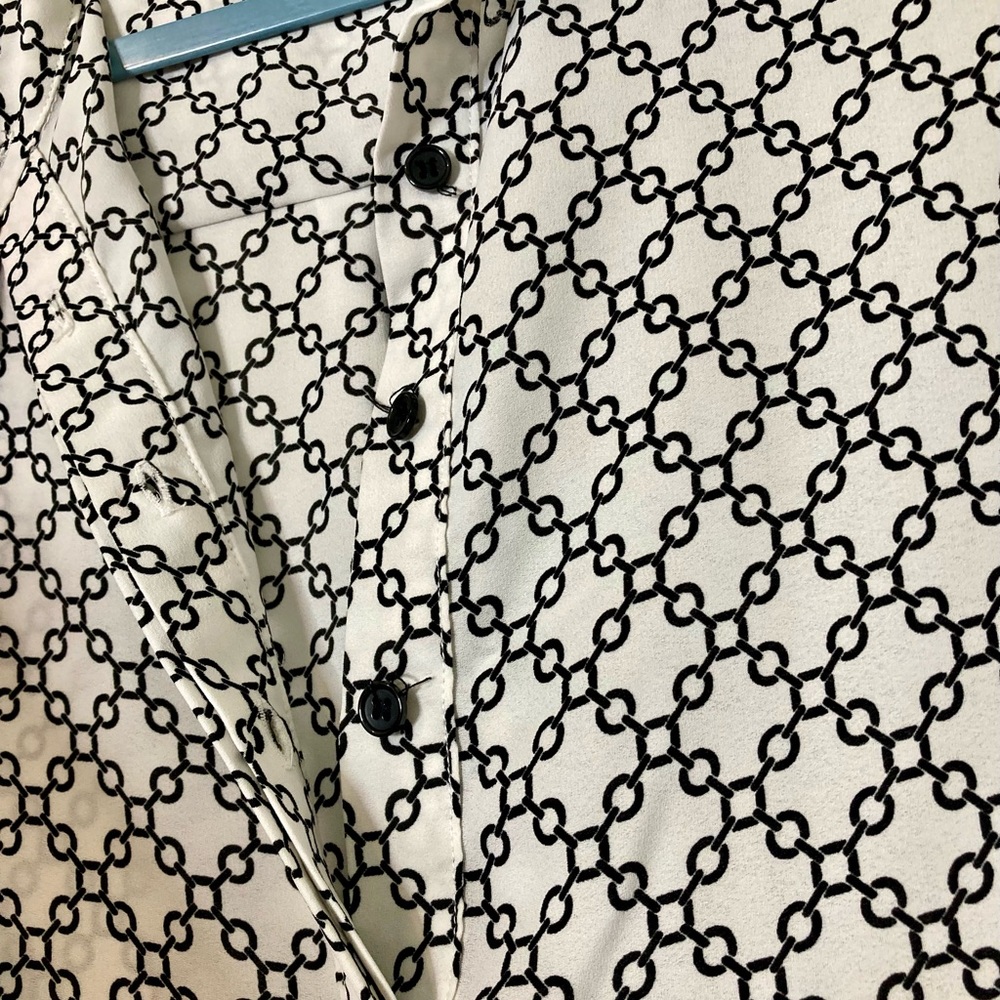 ⬇️Nordstrom Pleione Blouse White/Black Chain Pattern Long Sleeves Women's Small - Picture 4 of 6